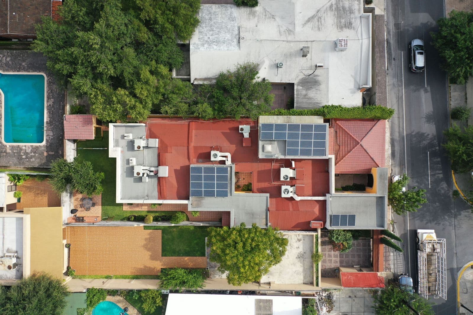 Instalación solar en García, N.L.